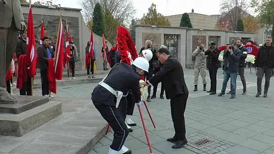 10 Kasım'da Ata'ya saygı duyuldu!