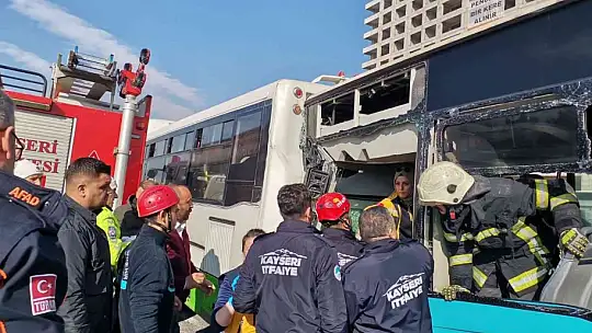 Talas Bulvarı'nda 2 halk otobüsü çarpıştı: Çok sayıda yaralı var