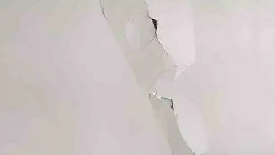 Kayseri'de belediye binası da depremden etkilendi