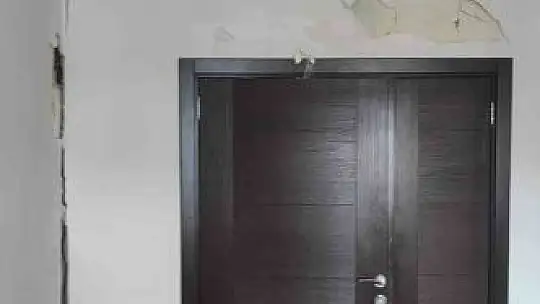 Kayseri'de belediye binası da depremden etkilendi