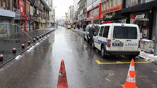 Kayseri'de depremin izleri gün ağarınca ortaya çıktı