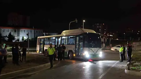 Zihinsel engelli genç halk otobüsünü kaçırdı!