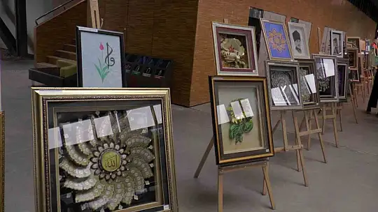 Kayseri'de hükümlülerin eserleri sergilendi