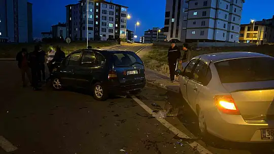 Erkilet'te trafik kazası: 7 yaralı var