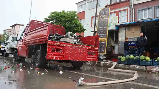 Yağış sonrası evleri ve dükkanları su bastı!