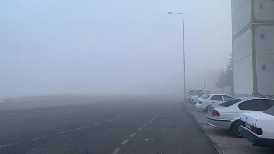 Kayseri'de sis: Görüş mesafesi 5 metreye kadar düştü