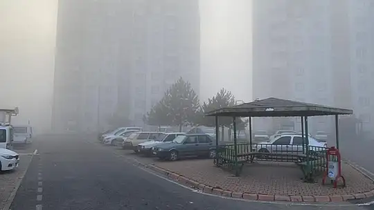 Kayseri'de sis: Görüş mesafesi 5 metreye kadar düştü