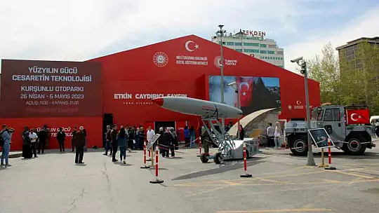 Kayseri'de solotürk pilotlarına yoğun ilgi