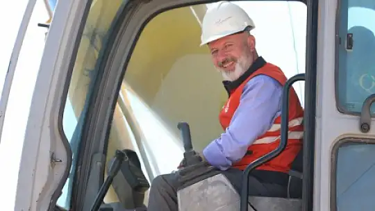 Çolakbayrakdar, 'İlkleri hayata geçiriyoruz'