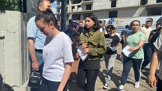 Kayseri'de YKS heyecanı AYT ile sürüyor