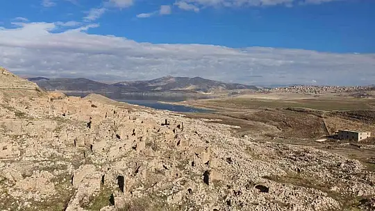 Kayseri'de 'kuraklık' alarmı... O barajda su seviyesi sıfıra düştü