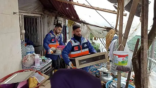 Kayseri'den Antalya'ya yardım çıkarması yapıldı