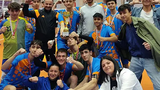 Kayseri Elit Voleybol Spor Kulübü'nden büyük başarı