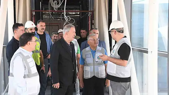 Kayseri Havalimanı Yeni Terminal Binası'nda İnceleme