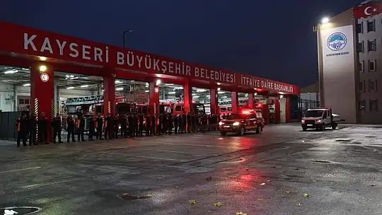 Kayseri İtfaiyesi sel bölgesine gidiyor