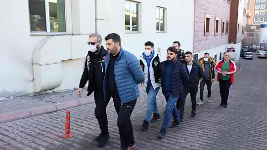 Kayseri'nin en büyük 'sıvı uyuşturucu' operasyonunda 3 kişide adliyede