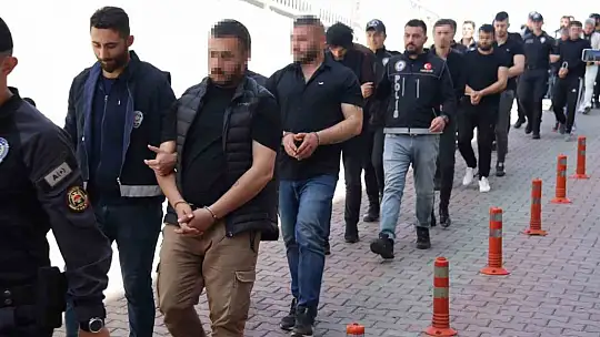 Kökünü kurutma operasyonu!.. 55 adrese eş zamanlı baskın