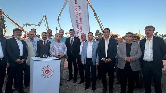 Kayseri OSB Yönetimi Adıyaman'da temel atma törenine katıldı