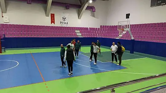 Kayseri Pınarbaşı evinde, Hürriyet MTAL deplasmanda