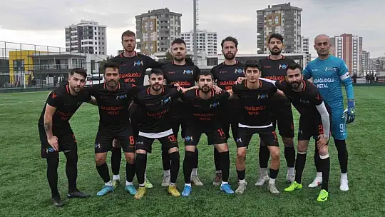 Esen Makina, Argıncıkspor'u 2-1 mağlup etti