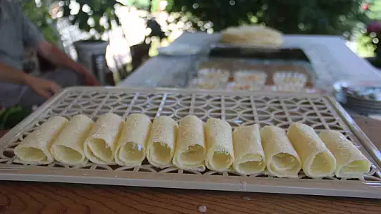 Kayseri'nin kuru kaymağı adını duyuruyor