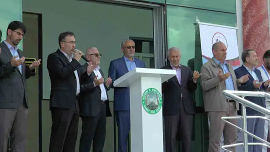 Kayserili hacı adayları dualarla uğurlandı