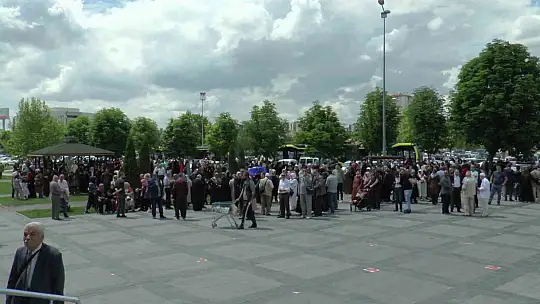 Kayserili hacı adayları dualarla uğurlandı