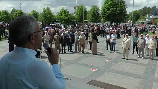 Kayserili hacı adayları dualarla uğurlandı