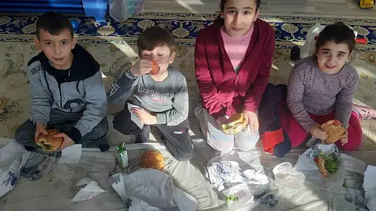 Kayserililer depremzedeler için seferber oldu