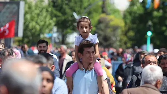 Kayseri'de Erdoğan mitingine akın