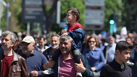 Kayseri'de Erdoğan mitingine akın