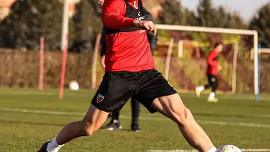 Kayserispor, Beşiktaş'a bileniyor