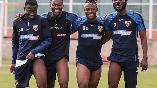 Kayserispor'da kaç futbolcu oynadı?