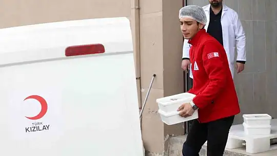 Üretimi yapılan beyaz peynirler depremzedelere gönderildi