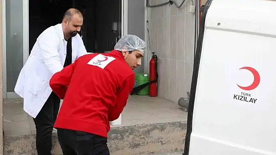 Üretimi yapılan beyaz peynirler depremzedelere gönderildi