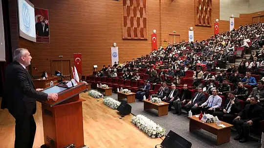 KAYÜ Rektörü Karamustafa, lise öğrencileriyle söyleşi etkinliğinde buluştu