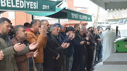 Trafik kazasında ölen genç toprağa verildi