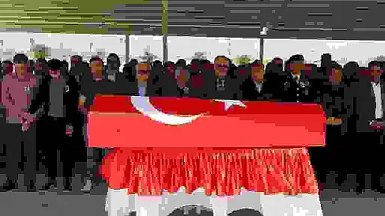 Kazada ölen polis memuru memleketi Sivas'ta son yolculuğuna uğurlandı