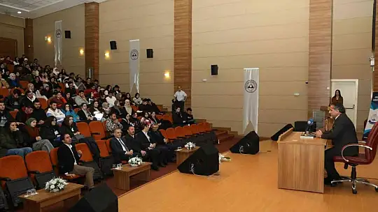 KGC Başkanı Metin Kösedağ, ERÜ'de konferans verdi