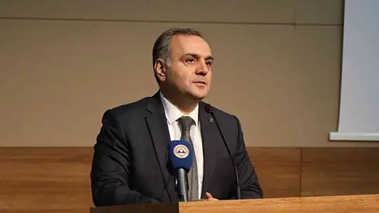 KGC Başkanı Metin Kösedağ, ERÜ'de konferans verdi