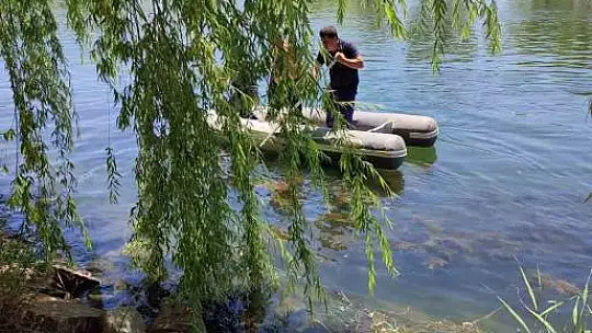 Kızılırmak'a giren iki kardeş boğuldu