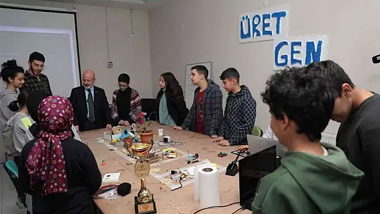 Kocasinan Akademi'den teknoloji çağına büyük hizmet