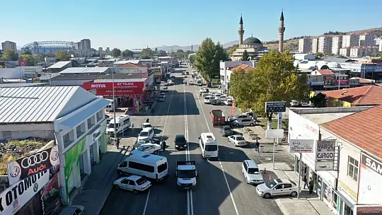 Kocasinan Belediyesi'nden asfaltta da tarihi rekor