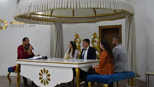 Kocasinan'da bir günde 23 çift, mutlu yuvaların temelini attı