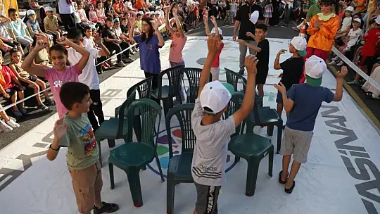 Çocukların Başkan Amca sevgisi!