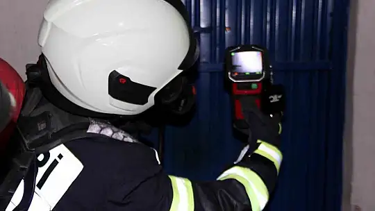 Komando değil itfaiye eri