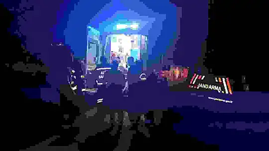 Köpeğe çarpmamak isterken 5 metrelik istinat duvarından uçtu