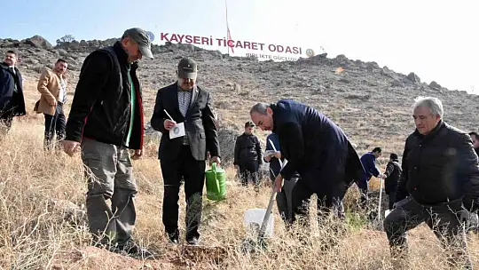 KTO yönetimi Hatıra Ormanı'na fidan dikti