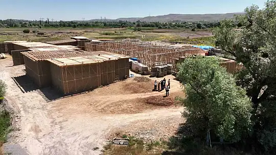 Vali Çiçek Kültepe Müzesi'ni yerinde inceledi