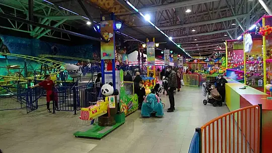 KUMSMALL'da çocuklar doyasıya eğlendi, büyükler alışveriş yaptı